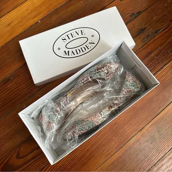 Steve Madden printed Heaven flats in Beige 6.5 - Picture 6 of 8